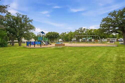 301 Davidson Street, Winnipeg, MB - Outdoor