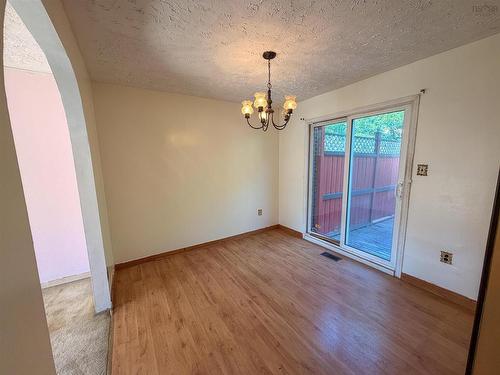 19 Brompton Road, Dartmouth, NS - Indoor Photo Showing Other Room