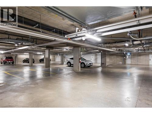 2345 Butt Road Unit# 415, West Kelowna, BC - Indoor Photo Showing Garage