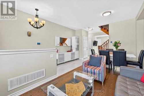 5578 Waterwind Crescent, Mississauga, ON - Indoor