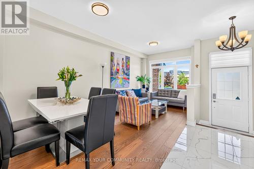 5578 Waterwind Crescent, Mississauga, ON - Indoor Photo Showing Dining Room