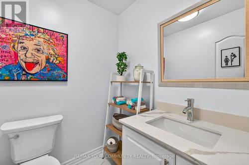 5578 Waterwind Crescent, Mississauga, ON - Indoor Photo Showing Bathroom