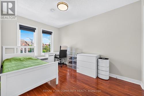 5578 Waterwind Crescent, Mississauga, ON - Indoor Photo Showing Bedroom