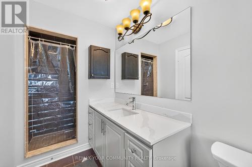5578 Waterwind Crescent, Mississauga, ON - Indoor Photo Showing Bathroom