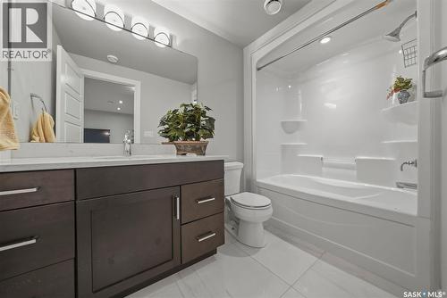 107 Schumacher Bay, Saskatoon, SK - Indoor Photo Showing Bathroom
