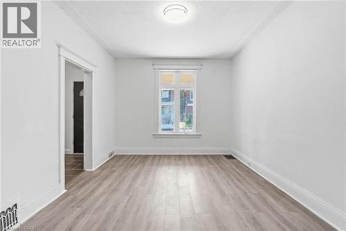 41 Barnesdale Avenue N, Hamilton, ON - Indoor Photo Showing Other Room