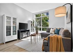 86 8473 163 STREET  Surrey, BC V4N 6M7