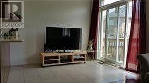 539 Coach Drive, Mississauga, ON - Indoor Photo Showing Other Room