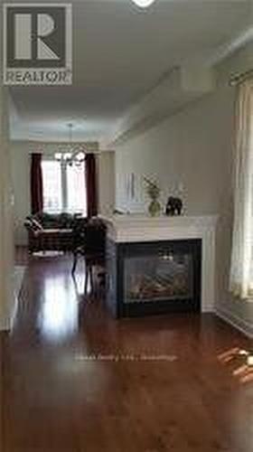 539 Coach Drive, Mississauga, ON - Indoor Photo Showing Living Room With Fireplace
