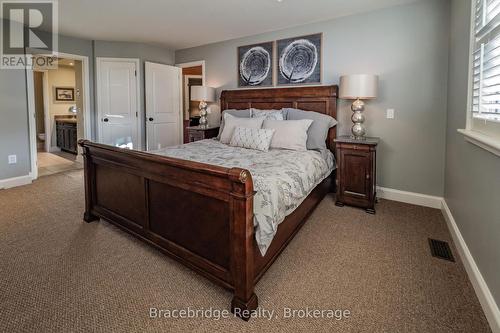 Carling 4 W9 - 3876 Muskoka Rd 118 Highway W, Muskoka Lakes (Medora), ON 