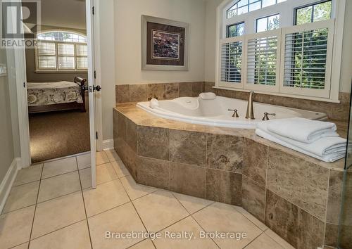 Carling 4 W9 - 3876 Muskoka Rd 118 Highway W, Muskoka Lakes (Medora), ON 