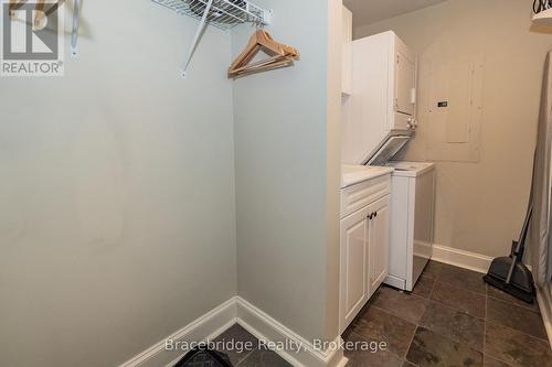Carling 4 W9 - 3876 Muskoka Rd 118 Highway W, Muskoka Lakes (Medora), ON 
