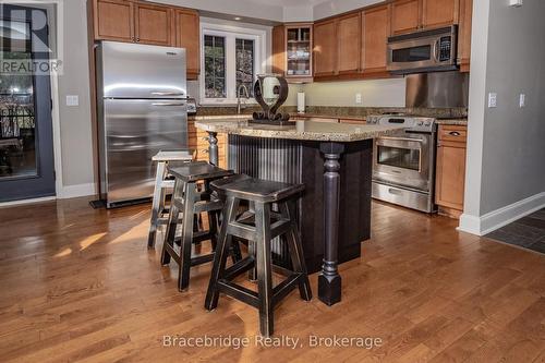 Carling 4 W9 - 3876 Muskoka Rd 118 Highway W, Muskoka Lakes (Medora), ON 