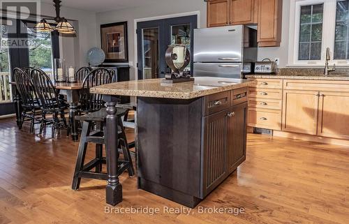 Carling 4 W9 - 3876 Muskoka Rd 118 Highway W, Muskoka Lakes (Medora), ON 
