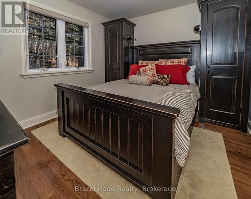 Carling 4 W9 - 3876 Muskoka Rd 118 Highway W, Muskoka Lakes (Medora), ON 