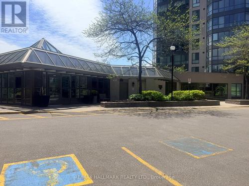 1105 - 3231 Eglinton Avenue E, Toronto, ON - Outdoor