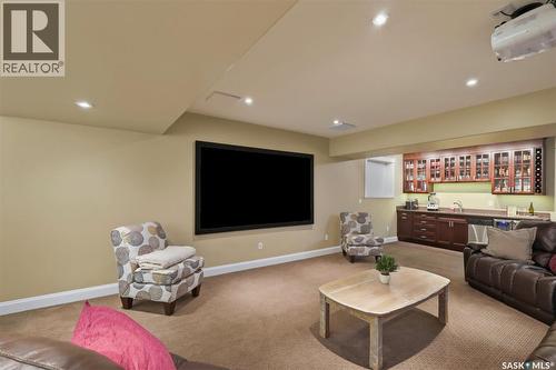 431 Paton Place, Saskatoon, SK - Indoor Photo Showing Living Room