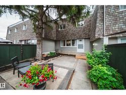 521 VILLAGE ON THE GREEN GR NW  Edmonton, AB T5A 1H2