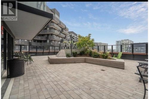 527 - 8 Tippett Road, Toronto, ON - Outdoor