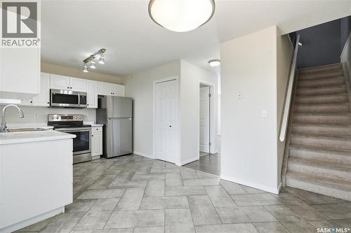 32 203 Herold Terrace, Saskatoon, SK - Indoor Photo Showing Kitchen
