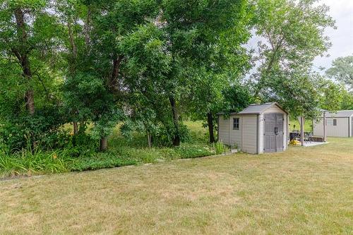 73 High Ridge Rd, Winnipeg, MB - Outdoor