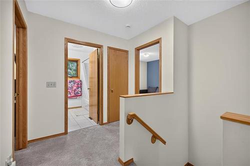 73 High Ridge Rd, Winnipeg, MB - Indoor Photo Showing Other Room