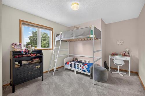 73 High Ridge Rd, Winnipeg, MB - Indoor Photo Showing Bedroom
