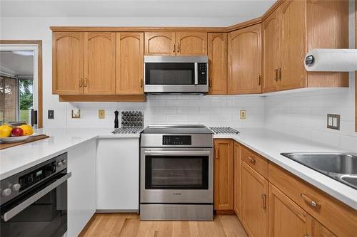 73 High Ridge Rd, Winnipeg, MB - Indoor Photo Showing Kitchen