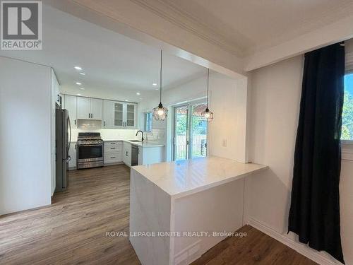 11 Fulwell Crescent, Toronto, ON - Indoor Photo Showing Kitchen