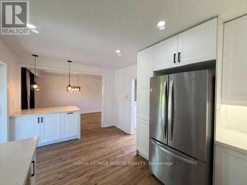 11 Fulwell Crescent, Toronto, ON - Indoor Photo Showing Kitchen