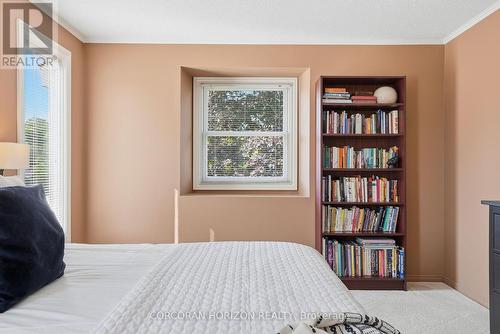 46 Devils Creek Drive, Cambridge, ON - Indoor Photo Showing Bedroom