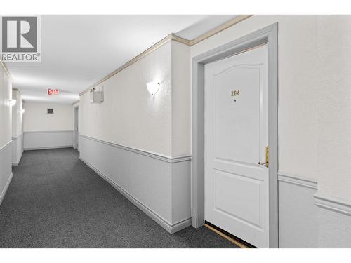 780 Houghton Road Unit# 204, Kelowna, BC - Indoor Photo Showing Other Room