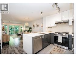 411 3050 DAYANEE SPRINGS BOULEVARD  Coquitlam, BC V3E 0A2
