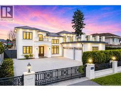 9631 SAUNDERS ROAD  Richmond, BC V7A 2B5