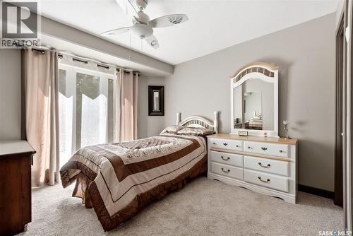210 Pleasant Avenue, Buena Vista, SK - Indoor Photo Showing Bedroom