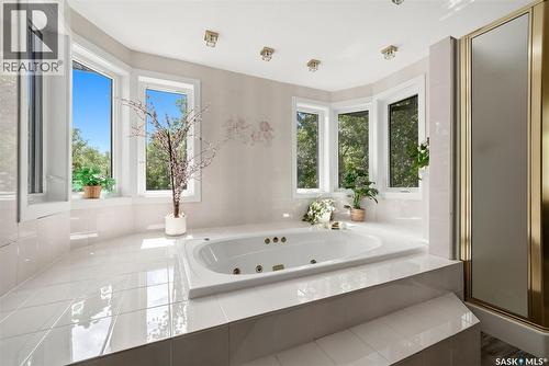 210 Pleasant Avenue, Buena Vista, SK - Indoor Photo Showing Bathroom