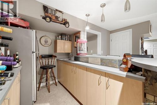 210 Pleasant Avenue, Buena Vista, SK - Indoor Photo Showing Kitchen