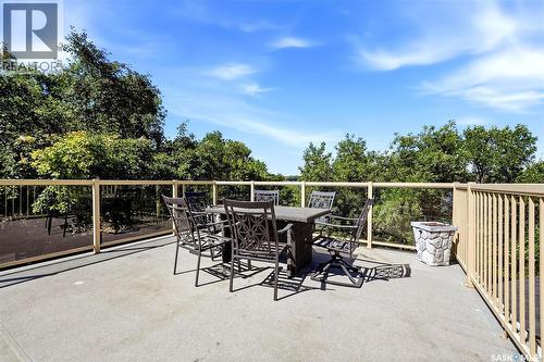 210 Pleasant Avenue, Buena Vista, SK - Outdoor With Balcony