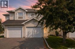 2 110 Keevil CRESCENT  Saskatoon, SK S7N 4N8