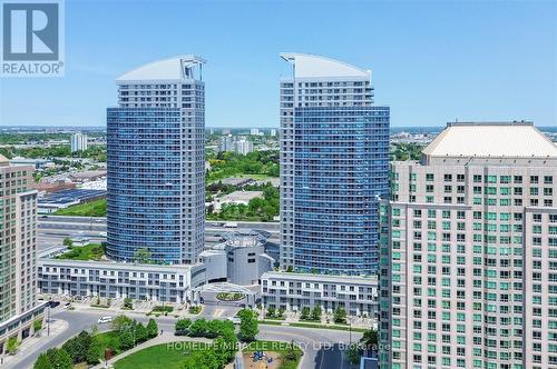 712 - 38 Lee Centre Drive, Toronto, ON - Outdoor