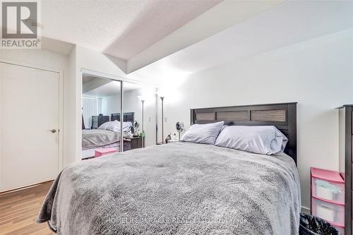 712 - 38 Lee Centre Drive, Toronto, ON - Indoor Photo Showing Bedroom