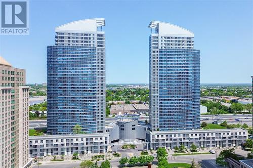 712 - 38 Lee Centre Drive, Toronto, ON - Outdoor