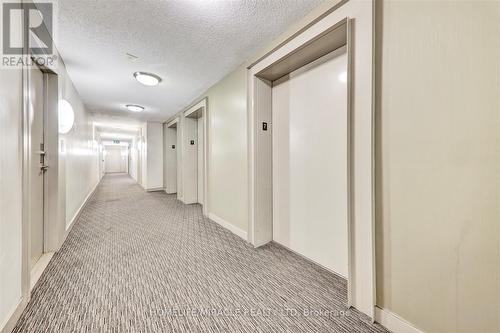 712 - 38 Lee Centre Drive, Toronto, ON - Indoor Photo Showing Other Room