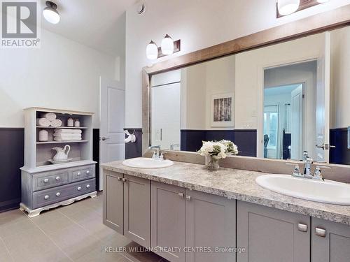 2 Thoroughbred Drive, Oro-Medonte, ON - Indoor Photo Showing Bathroom