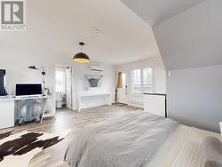 Coach House - 