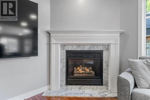 2855 Duncairn Drive, Mississauga, ON - Indoor Photo Showing Living Room With Fireplace