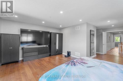 2855 Duncairn Drive, Mississauga, ON - Indoor Photo Showing Bedroom