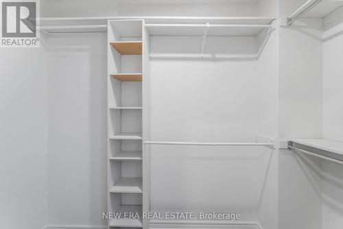 2855 Duncairn Drive, Mississauga, ON - Indoor With Storage