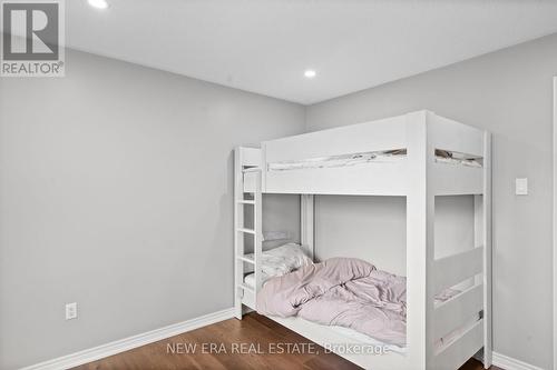 2855 Duncairn Drive, Mississauga, ON - Indoor Photo Showing Bedroom