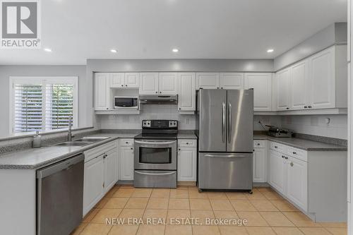 2855 Duncairn Drive, Mississauga, ON - Indoor Photo Showing Kitchen With Double Sink